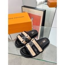 Louis Vuitton Slippers